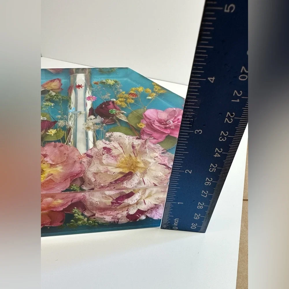 Real Dried Flower Resin Vase